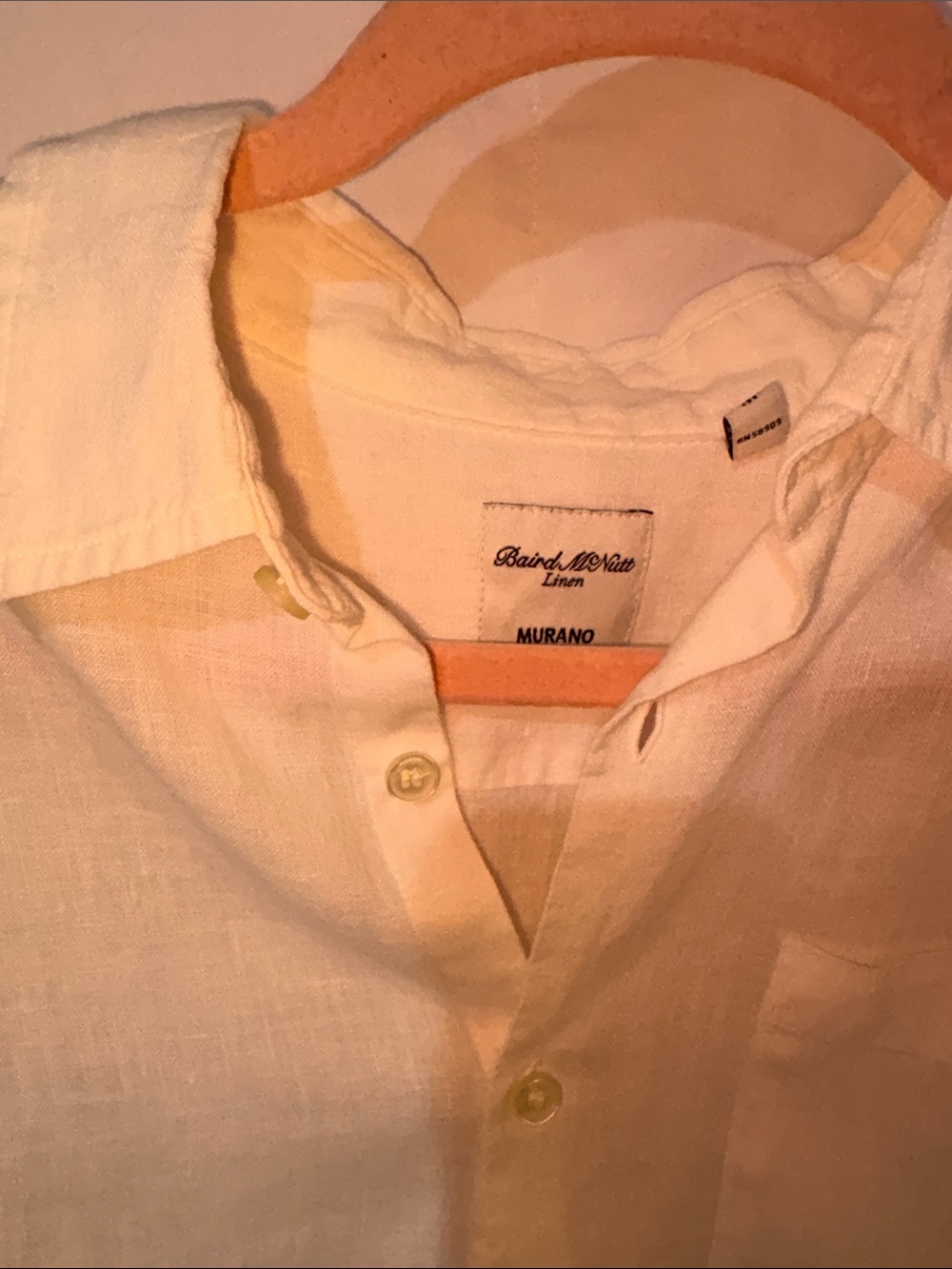 Men's Lightweight Linen Button-Down Shirt in Cream - Picture 2 of 3